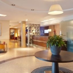 Hall JCT.7 Holiday Inn Express SOUTHAMPTON M27 Fotos