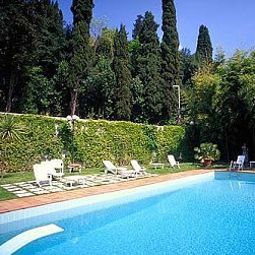 Pool Best Western Villa Gabriele D'Annunzio Fotos