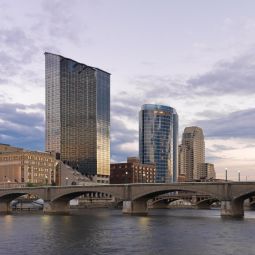 Hotelfotos Amway Grand Plaza Hotel