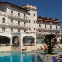 Бассейн Aminta Grand Hotel Fotos