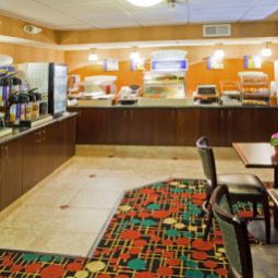 Restaurant Holiday Inn Express FAIRFAX - ARLINGTON BOULEVARD Fotos