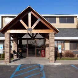 AmericInn Bismarck Bismarck 