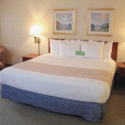 Номер La Quinta Inn & Suites Miami Airport East Fotos