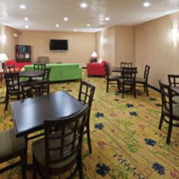 Halle Holiday Inn Express SANTA FE CERRILLOS Fotos