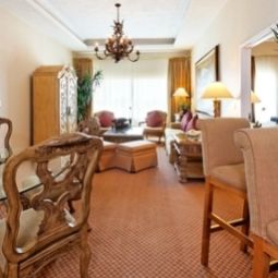Suite Holiday Inn REYNOSA ZONA DORADA Fotos