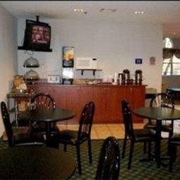 Microtel Inn & Suites by Wyndham Mason/Kings Island Mason 