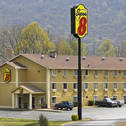 Vista esterna Super 8 Chattanooga Lookout Mountain TN Fotos