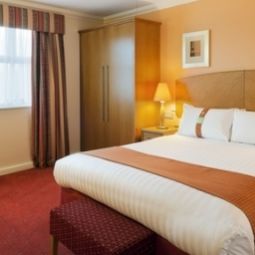 Vista exterior Holiday Inn MANCHESTER - WEST Fotos