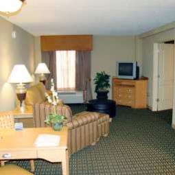 Suite Hampton Inn  Suites AlbanyDowntown Fotos
