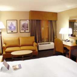 Zimmer Hampton Inn  Suites AlbanyDowntown Fotos