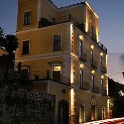 Palazzo Torre Barbara Vico Equense 