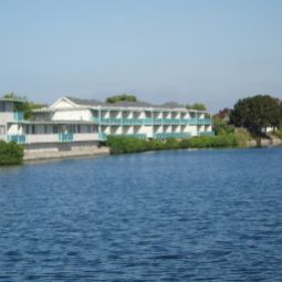 Hotelfotos Coral Reef Inn & Suite