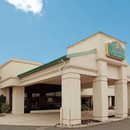 Exterior view La Quinta Inn & Suites Fairfield Fotos