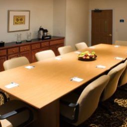 Sala de reuniones Staybridge Suites SIOUX FALLS AT EMPIRE MALL Fotos