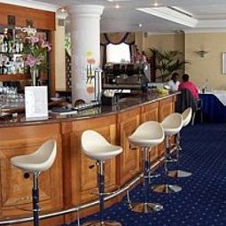 Бар Arora Park Heathrow Fotos