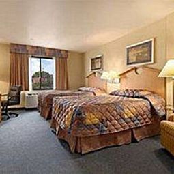 Wingate by Wyndham at LaGuardia Airport Flushing 