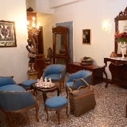 Hall Palazzo Odoni Fotos