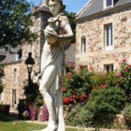 Außenansicht Chateau du Val Symboles de France Fotos
