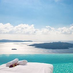 Cosmopolitan Suites Thíra 