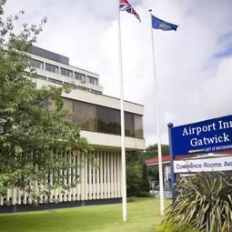 Hotelfotos BEST WESTERN Gatwick Moat House