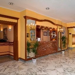 Hall Ascot Sorrento Fotos