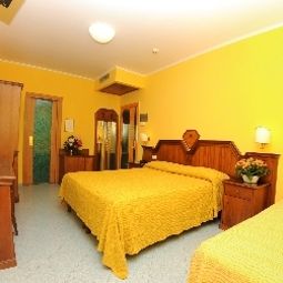 Room Ascot Sorrento Fotos