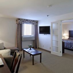 Suite Quality Inn & Suites Airport Fotos