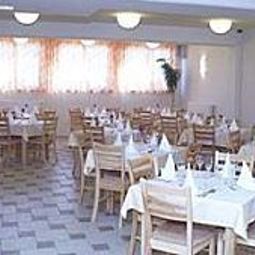 Sala colazione nel ristorante Bau Fotos