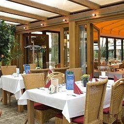 Innenansicht Kastanienhof Nichtraucherhotel Fotos