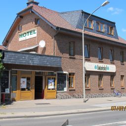 Außenansicht Kastanienhof Nichtraucherhotel Fotos