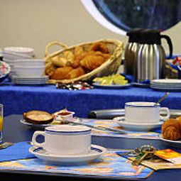 Buffet Appart City Lannion Residence Hoteliere Fotos