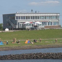 Außenansicht Fährhaus Schlüttsiel Fotos
