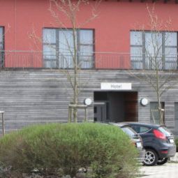 Außenansicht Centrum für Freizeit und Kommunikation Nichtraucherhotel Fotos