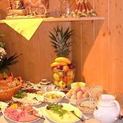 Buffet Alpenhof Reuterwanne Fotos