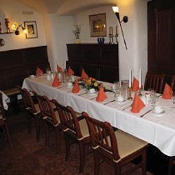 Sala de desayuno en el restaurante Bayerischer Hof Fotos