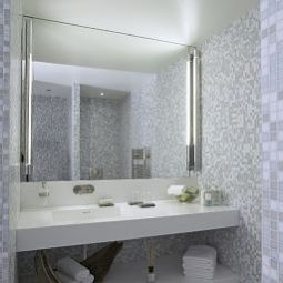 Badezimmer Empire Riverside Fotos