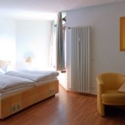 Zimmer Central Hotel-Apart Fotos