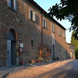 Country house antico casale centro benessere Logis Tuoro sul Trasimeno 