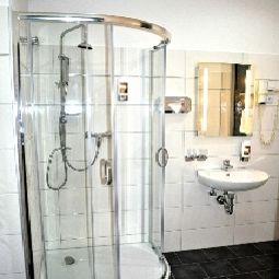 Bathroom Landmark Eco Hotel & Restaurant ehem. Five Floor Fotos
