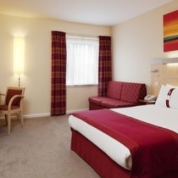  Holiday Inn Express REDDITCH Fotos