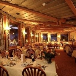 Sala colazione nel ristorante Spinne Fotos