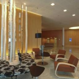 Hall Hilton Helsinki  Airport hotel Fotos