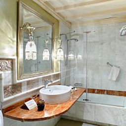 Salle de bains Casa Sacristía Santa Ana Fotos