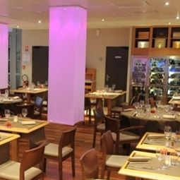Salle du petit-déjeuner située dans le restaurant Best Western Hotel Colbert Fotos
