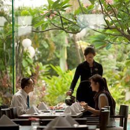 Breakfast room within restaurant Santika Premiere Jakarta Fotos