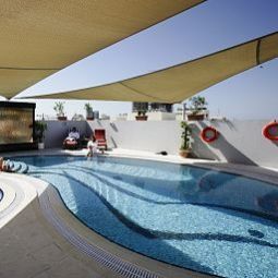 Piscine Savoy Suites Hotel Apartments Fotos