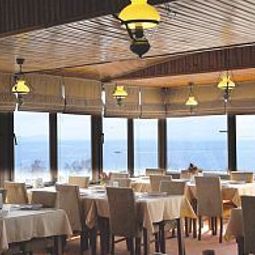 Breakfast room within restaurant Grand Liza Fotos