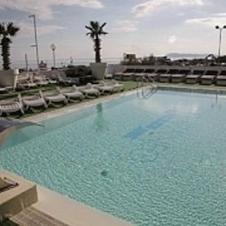 Pool Mediterraneo Fotos