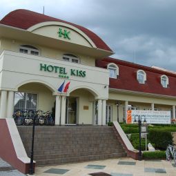 Hotel Kiss**** Tata 