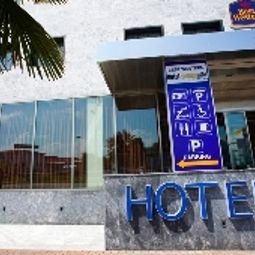 Vista exterior Best Western Goldenmile Milan Fotos